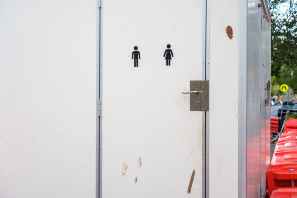 Best Portable restroom trailer rental  in Arlington, TX
